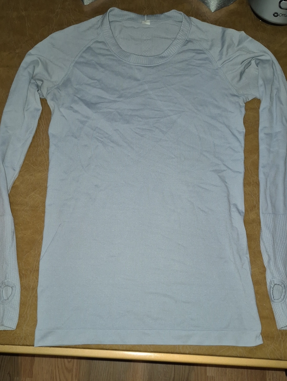 CRZ YOGA Light grey Long Sleeve Swiftly Type Crew Neck Top..size Xs..see Measure
